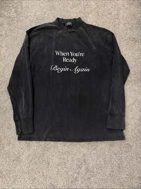 Brunette The Label Black Crewneck Tee size xs oversize fit. Super soft!!